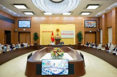 Phiên họp thứ nhất của Ủy ban dự thảo sửa đổi, bổ sung một số điều của Hiến pháp năm 2013.