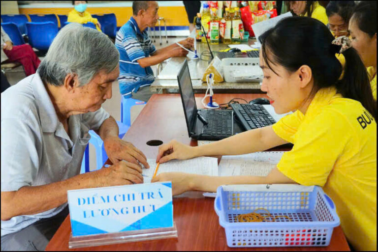 Từ ngày 1/7/2025, người nghỉ hưu sẽ được lựa chọn một trong ba hình thức nhận lương hưu